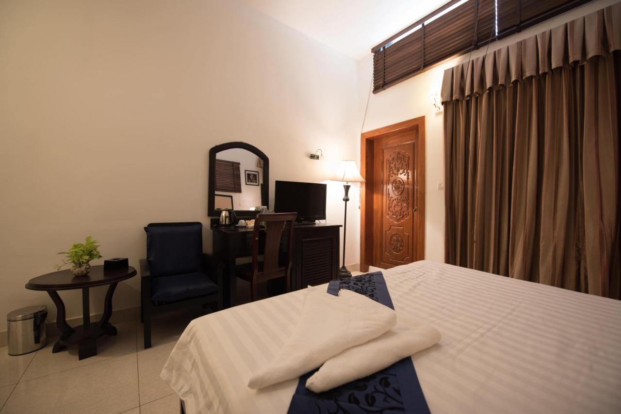 Homesyn Hotel Phnom Penh Esterno foto