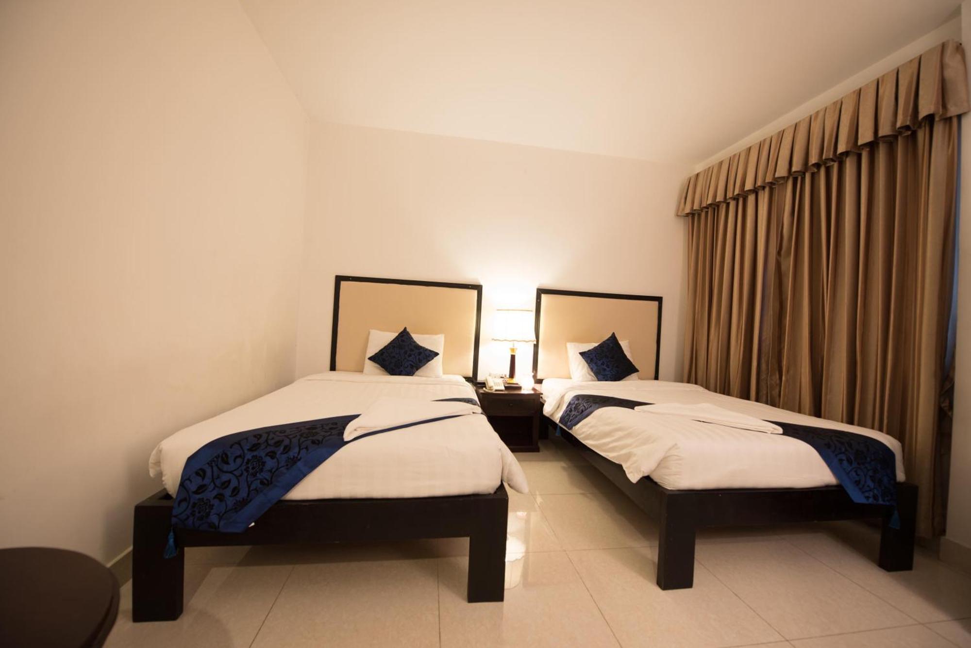 Homesyn Hotel Phnom Penh Esterno foto