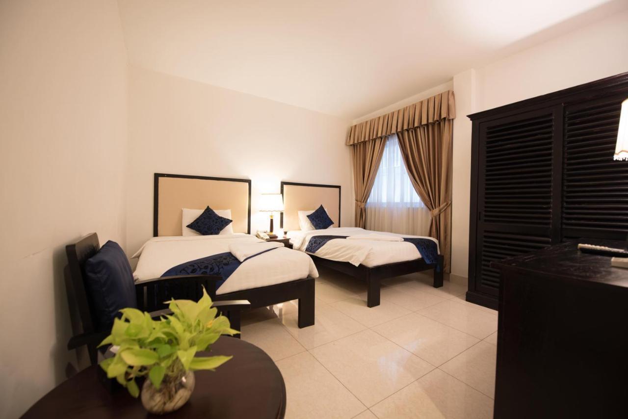 Homesyn Hotel Phnom Penh Esterno foto