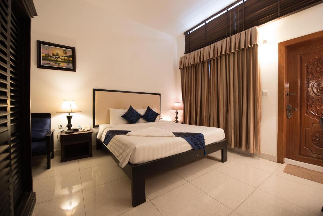 Homesyn Hotel Phnom Penh Esterno foto