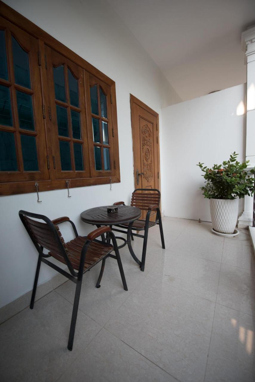 Homesyn Hotel Phnom Penh Esterno foto