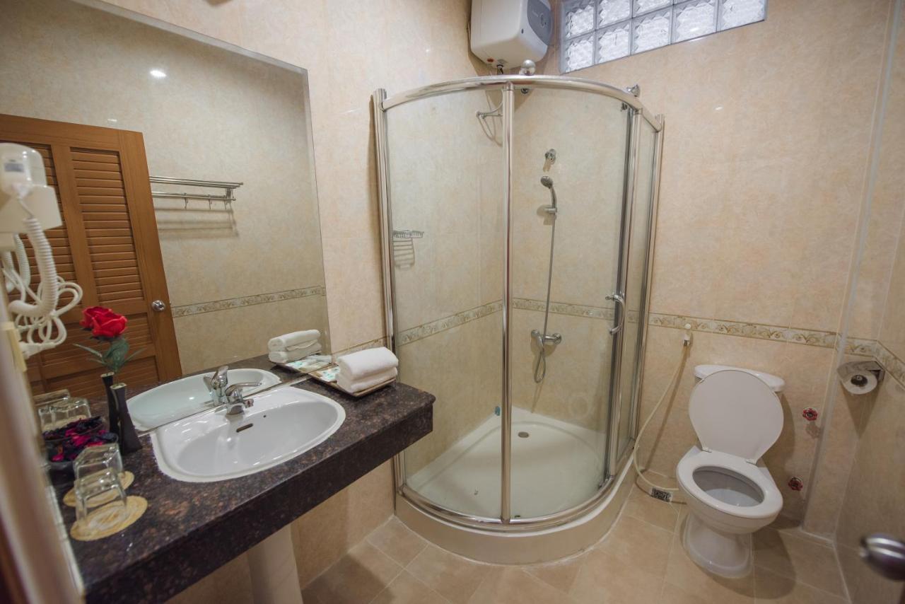 Homesyn Hotel Phnom Penh Esterno foto