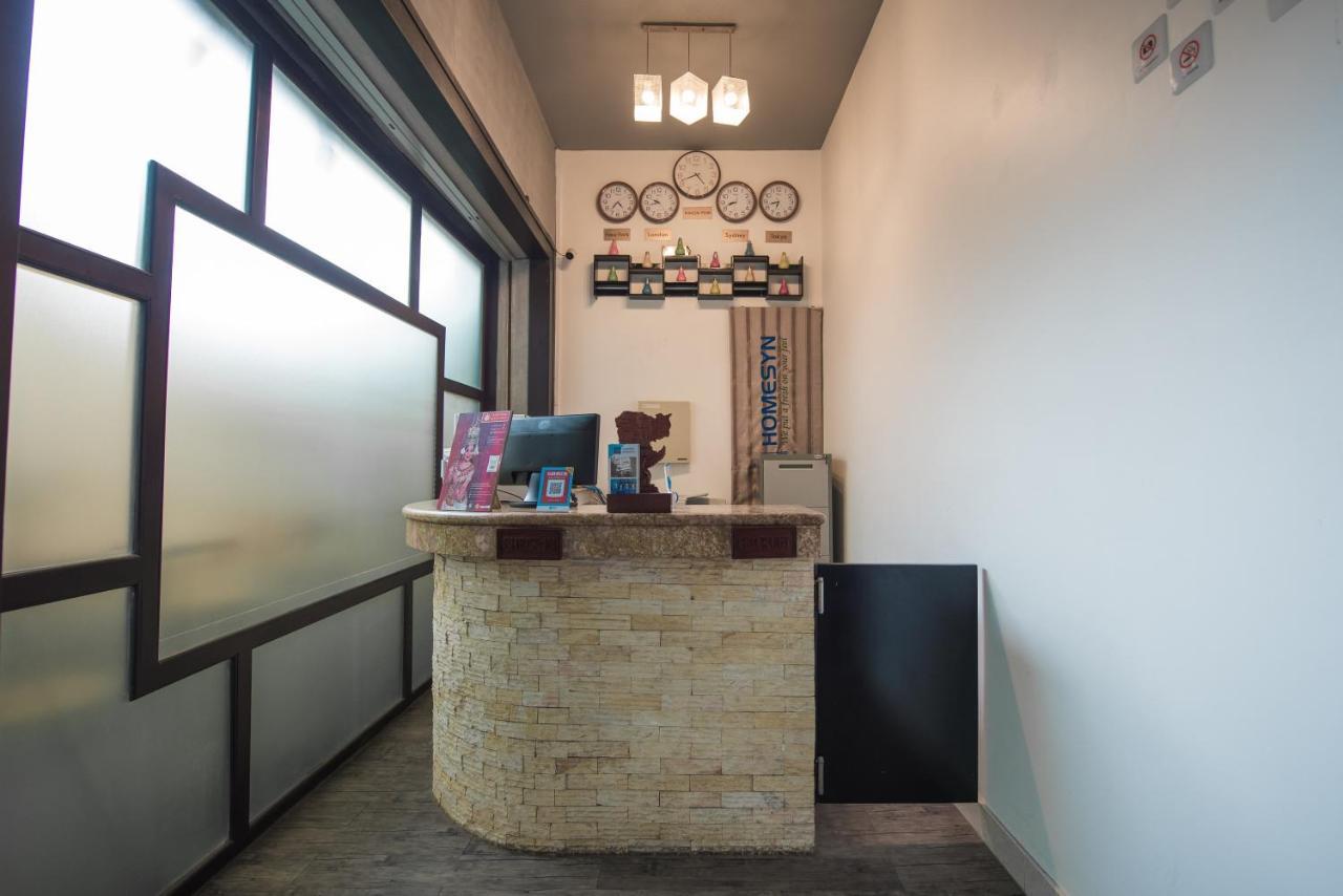 Homesyn Hotel Phnom Penh Esterno foto