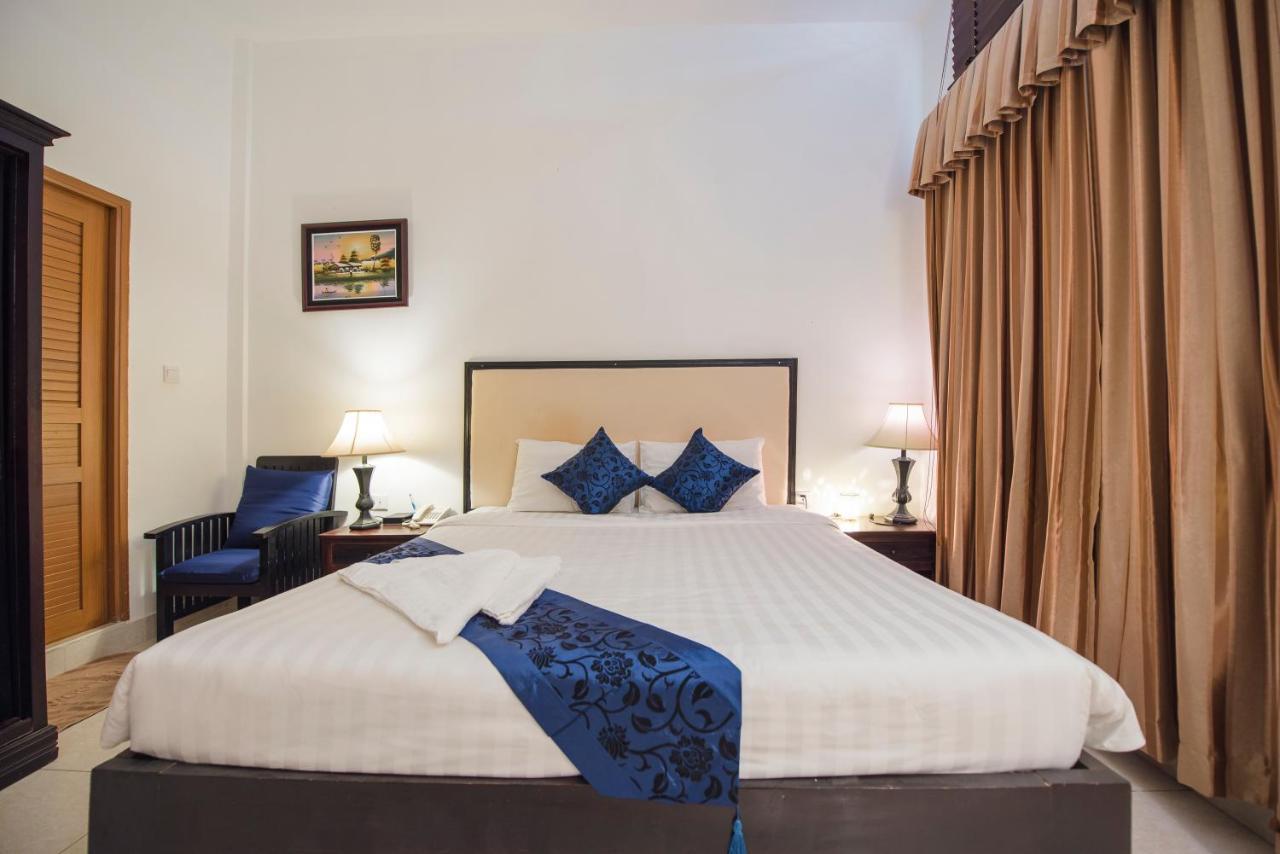 Homesyn Hotel Phnom Penh Esterno foto